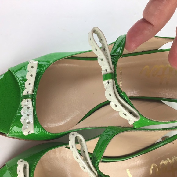 Vintage Butter-green ankle strap heels with bows-9 - Picture 5 of 11